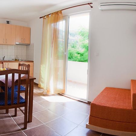 Apartment Sangaleti Lastovo Ngoại thất bức ảnh