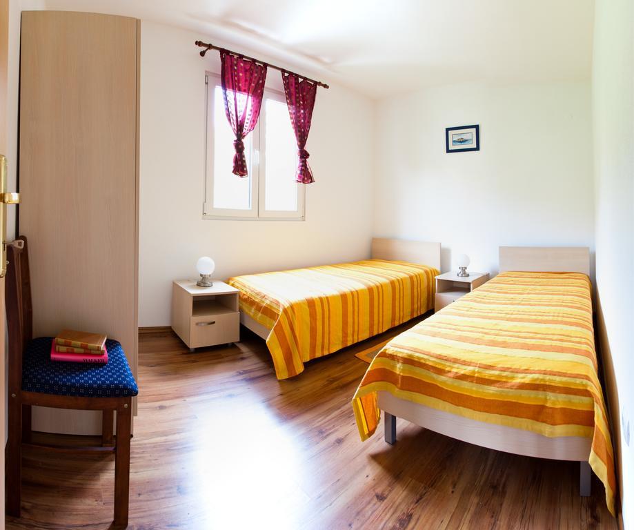 Apartment Sangaleti Lastovo Ngoại thất bức ảnh