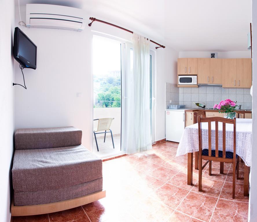 Apartment Sangaleti Lastovo Ngoại thất bức ảnh